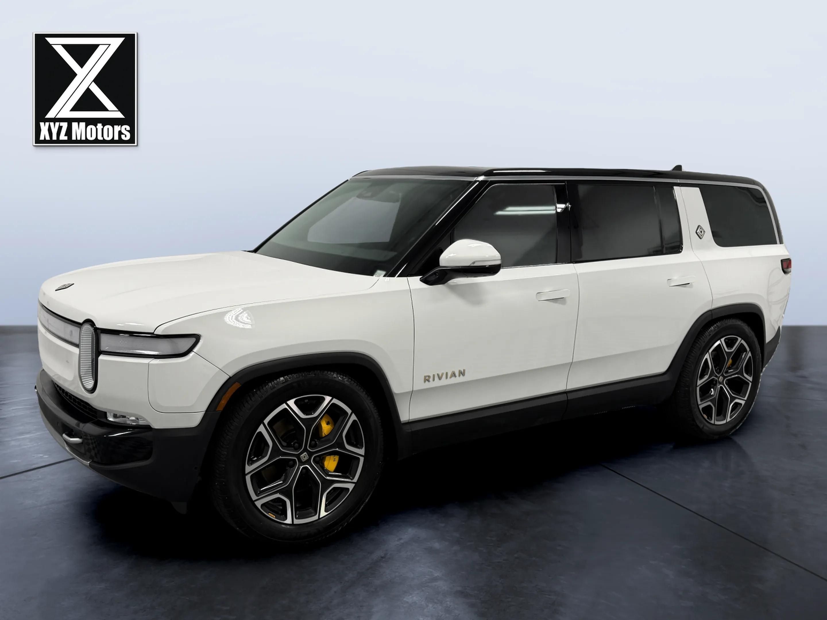 2023 Rivian R1S Adventure