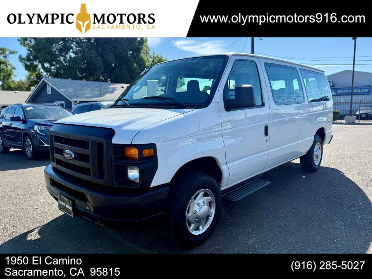 2012 Ford E-Series Econoline Wagon XL's photo