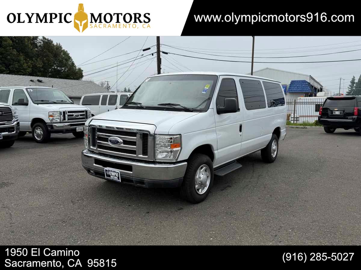 2014 Ford E-Series Econoline Wagon XLT