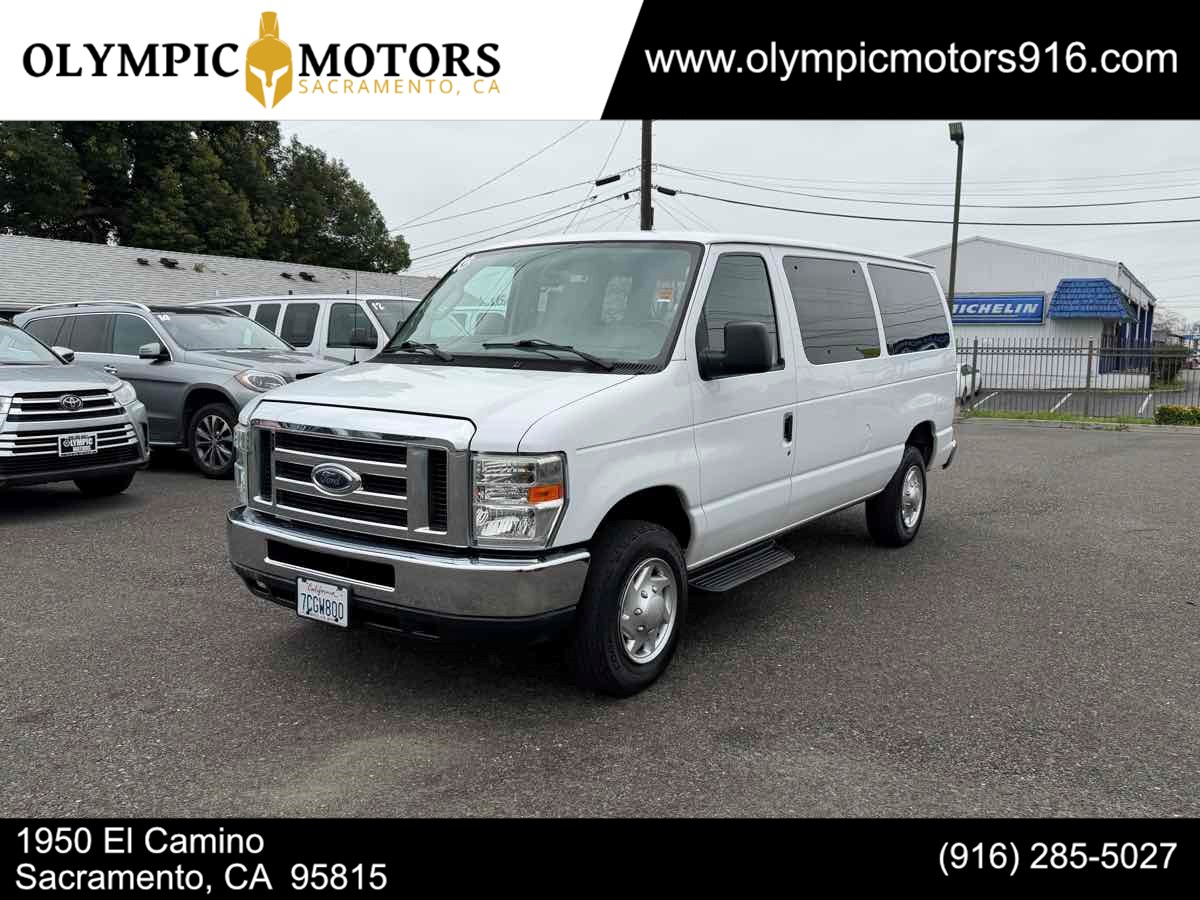 2013 Ford E-Series Econoline Wagon XLT's photo