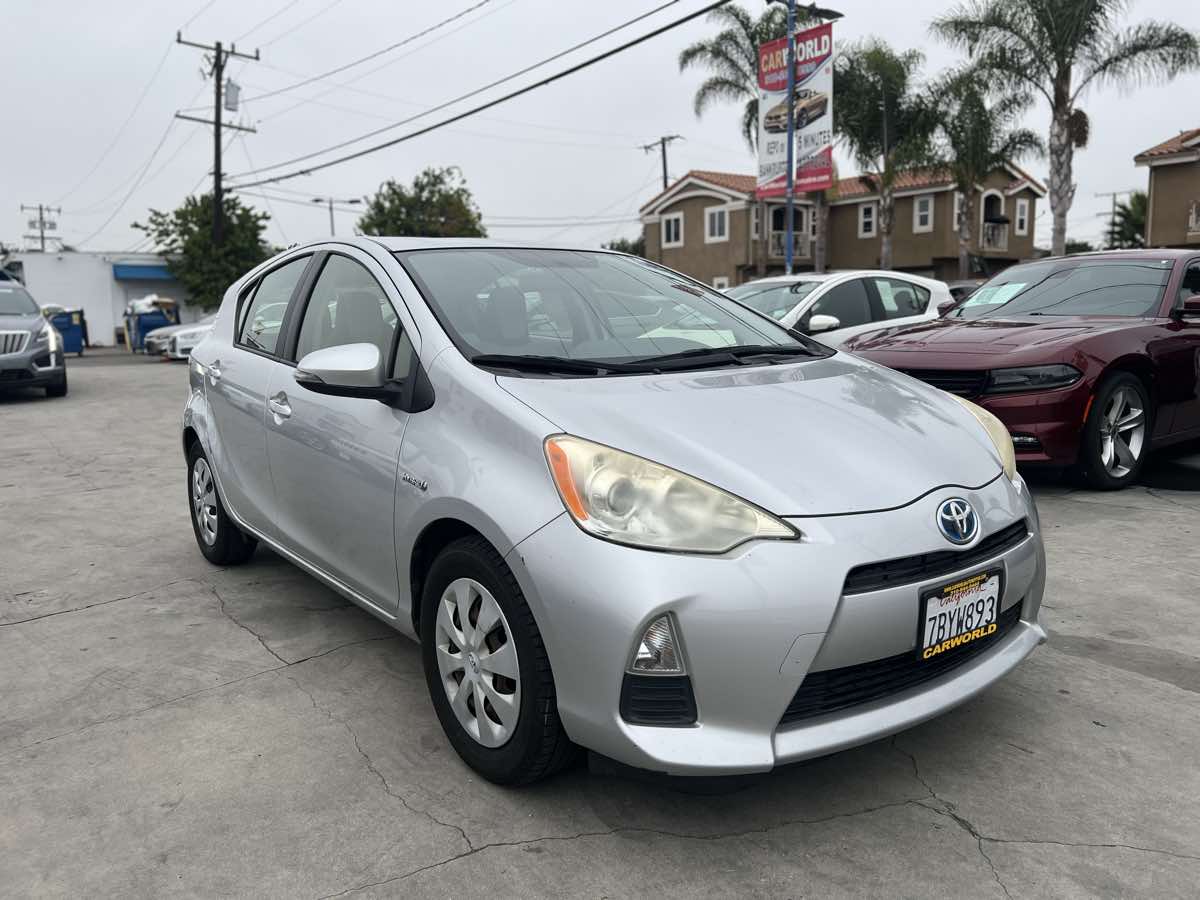 2013 Toyota Prius c