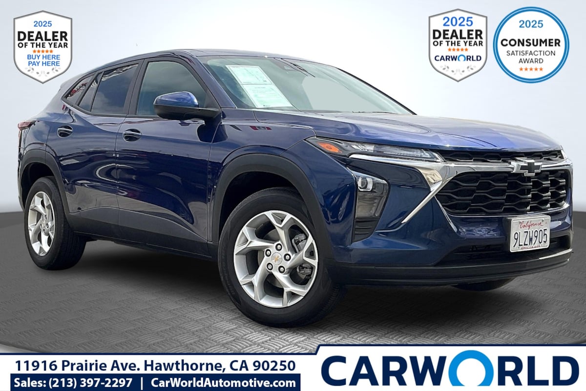 2024 Chevrolet Trax LS's photo