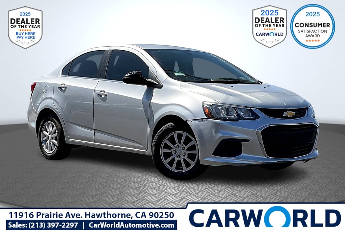 2017 Chevrolet Sonic LT's photo