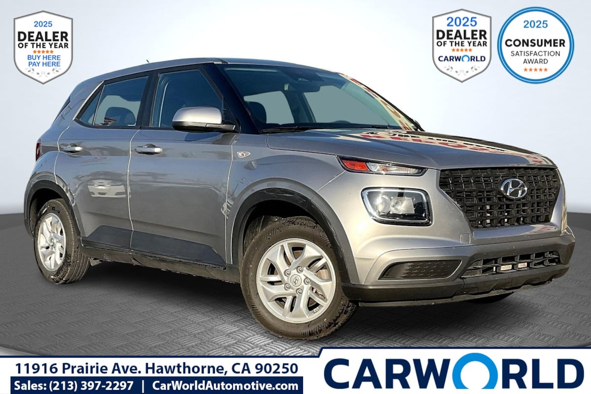 2024 Hyundai Venue SE's photo