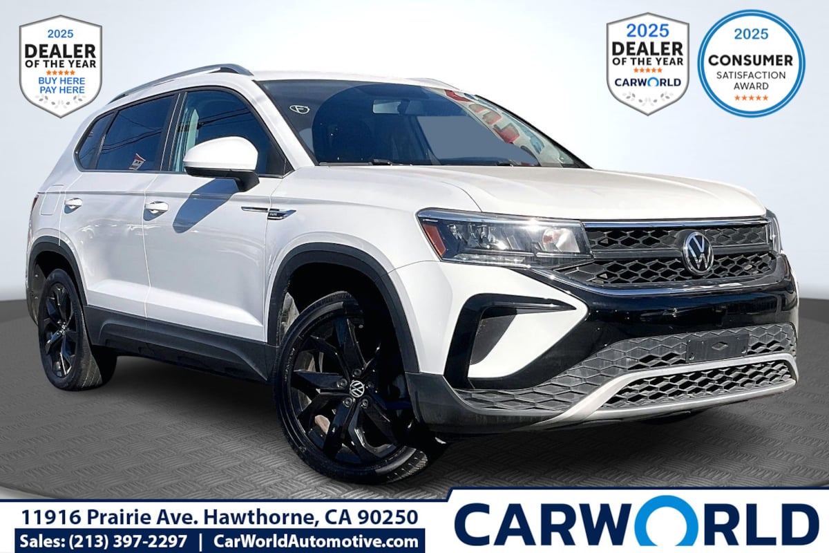 2022 Volkswagen Taos SE's photo