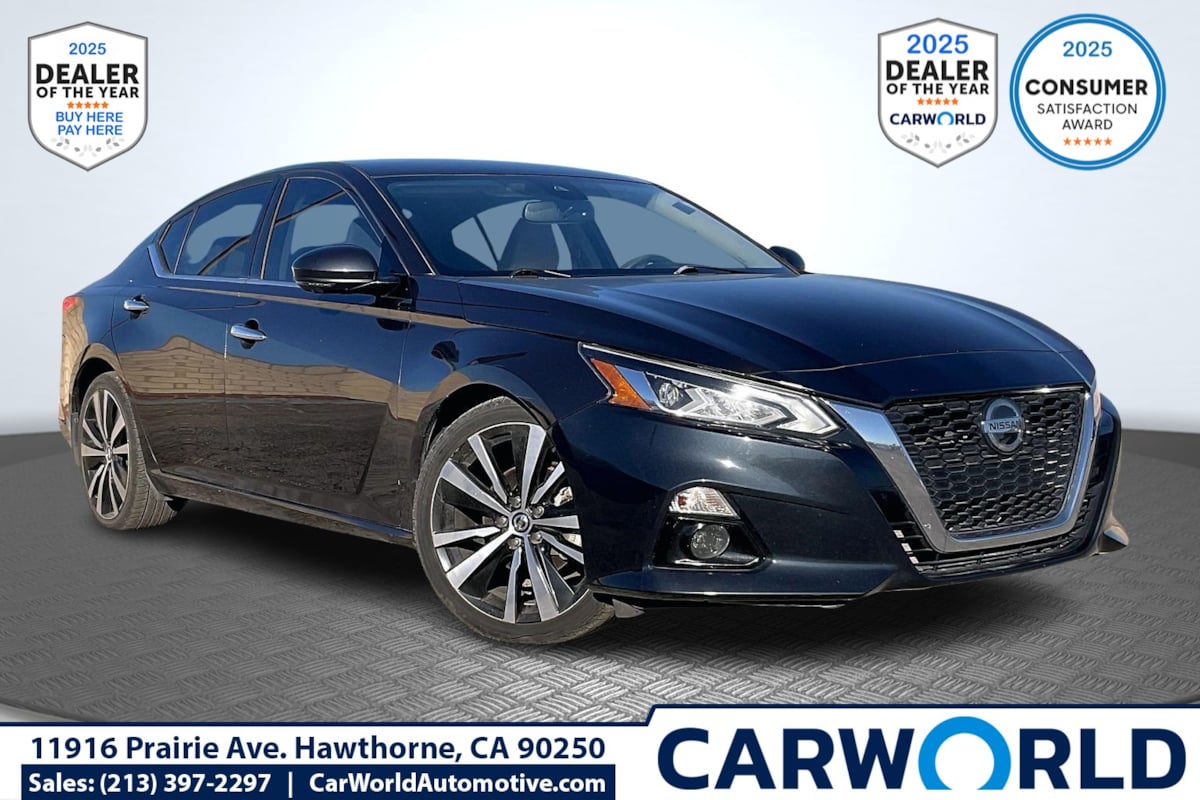 2020 Nissan Altima Platinum's photo