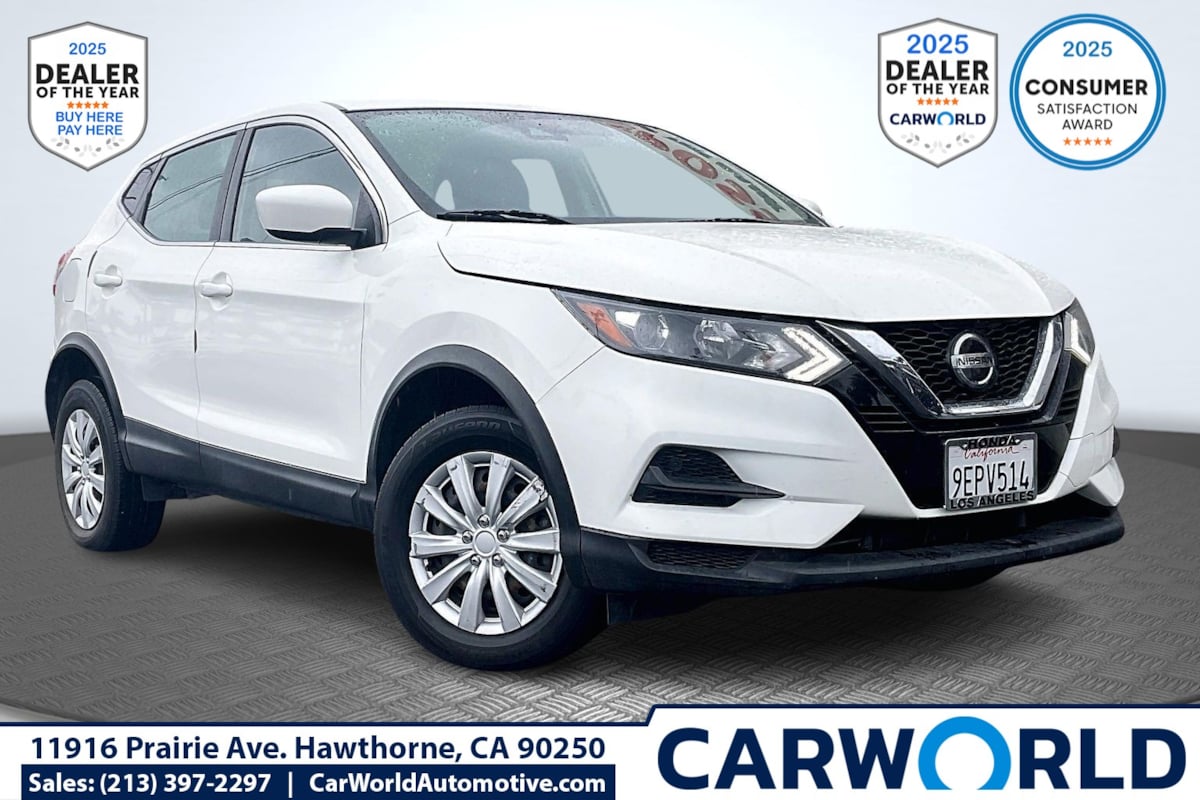 2020 Nissan Rogue Sport S's photo