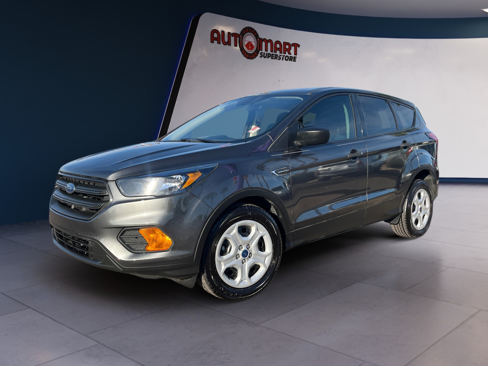 2019 Ford Escape S's photo