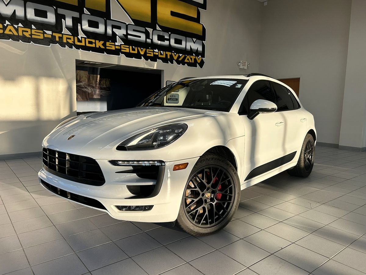 2017 Porsche Macan GTS's photo