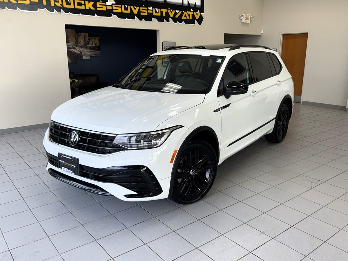 2022 Volkswagen Tiguan SE R-LINE BLACK