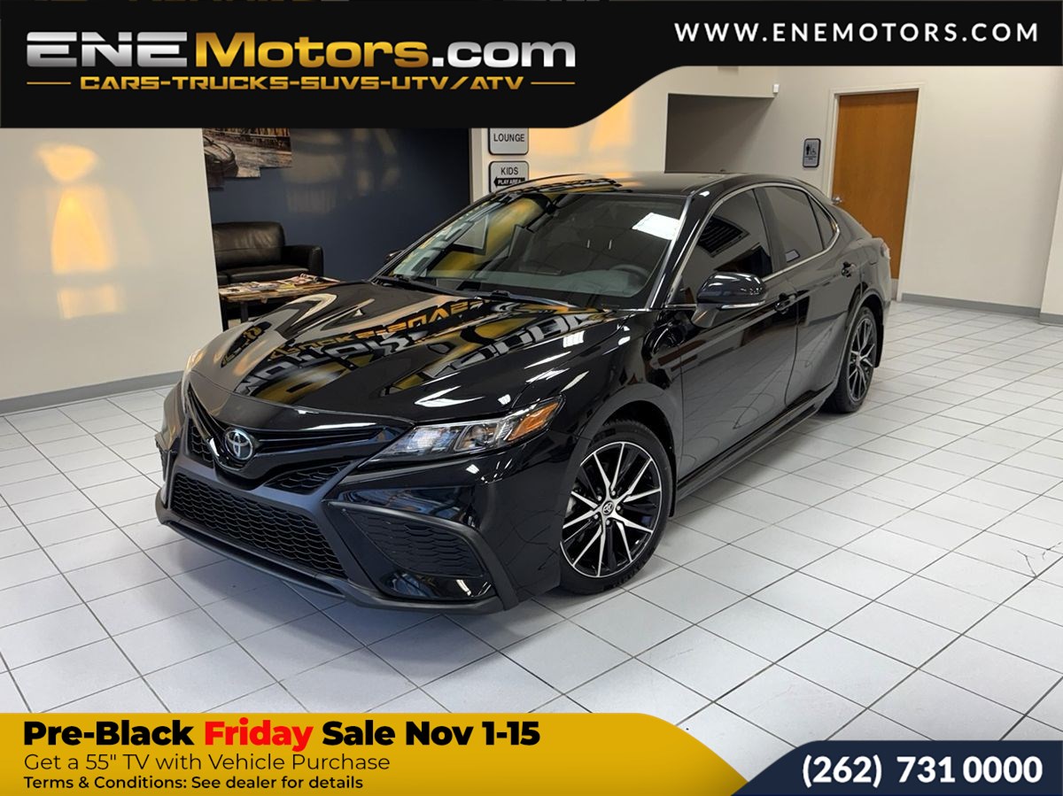 2022 Toyota Camry SE