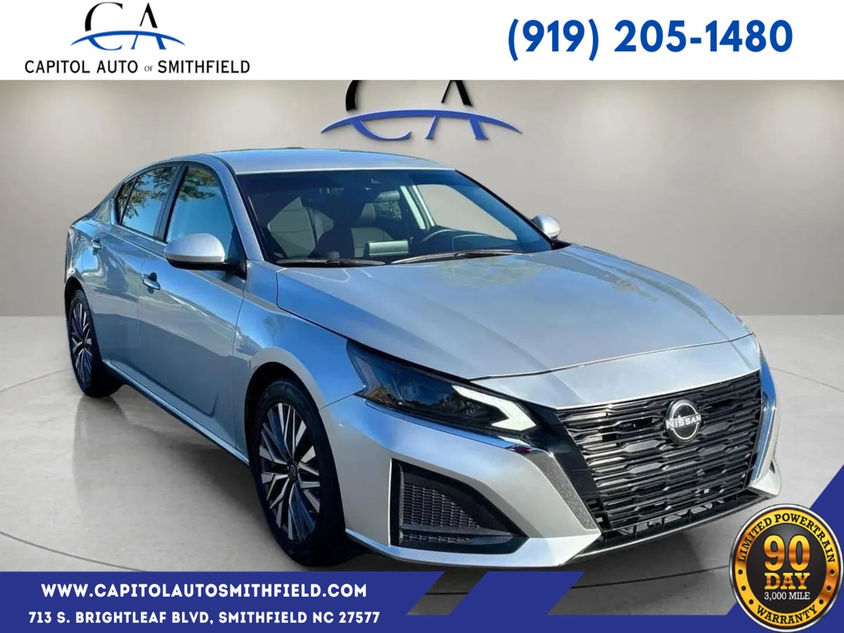 2023 Nissan Altima SV's photo