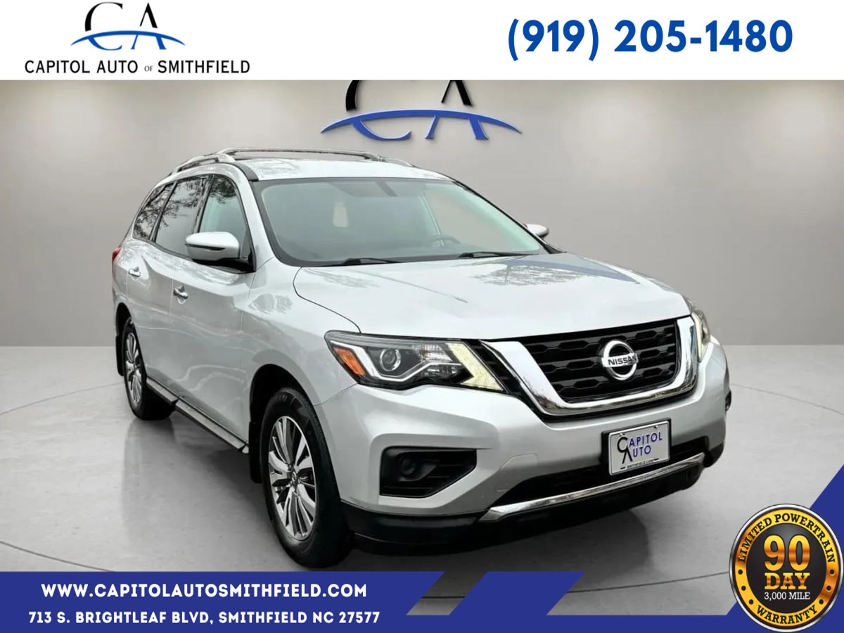 2019 Nissan Pathfinder S's photo