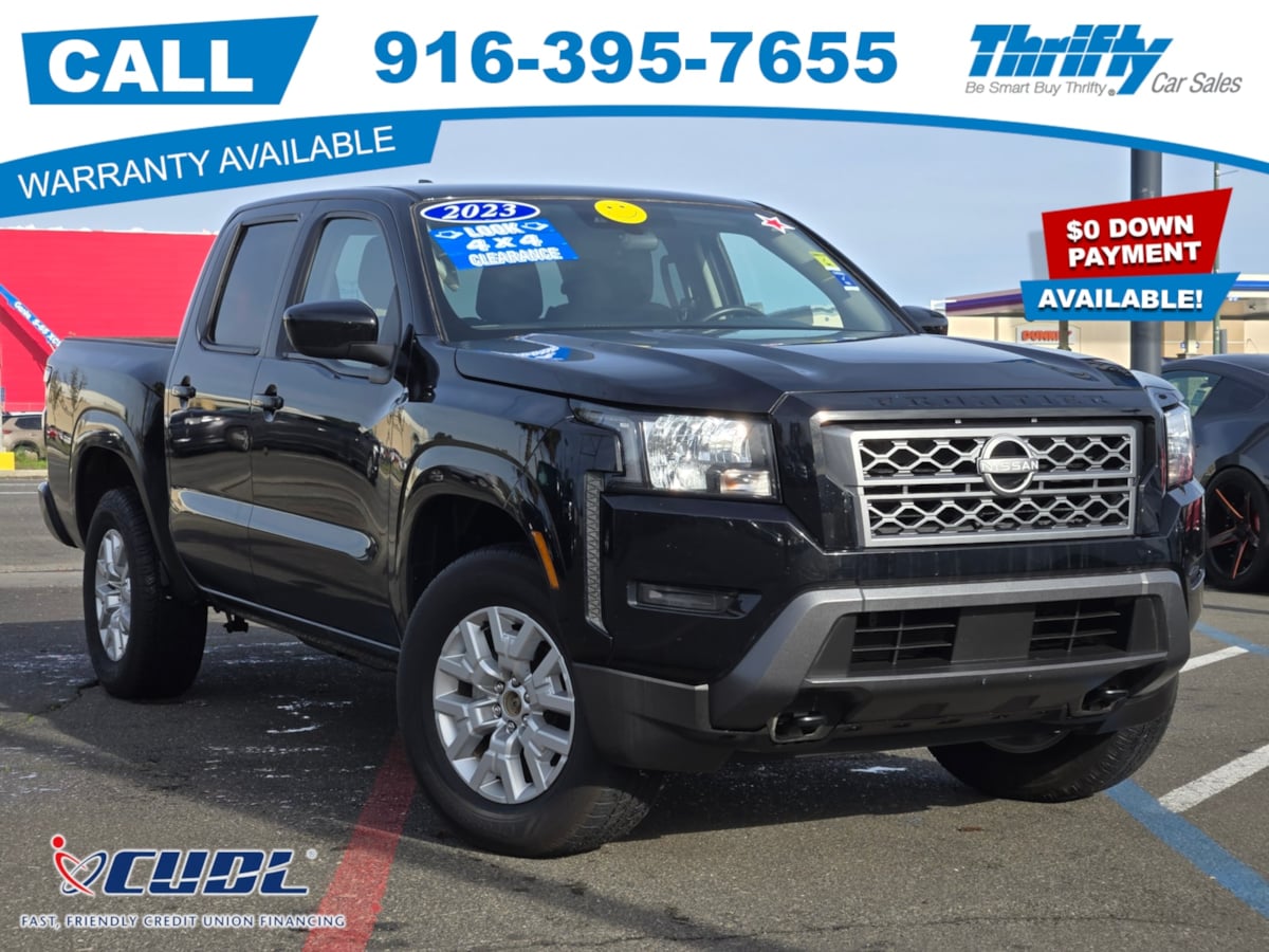 2023 Nissan Frontier SV's photo