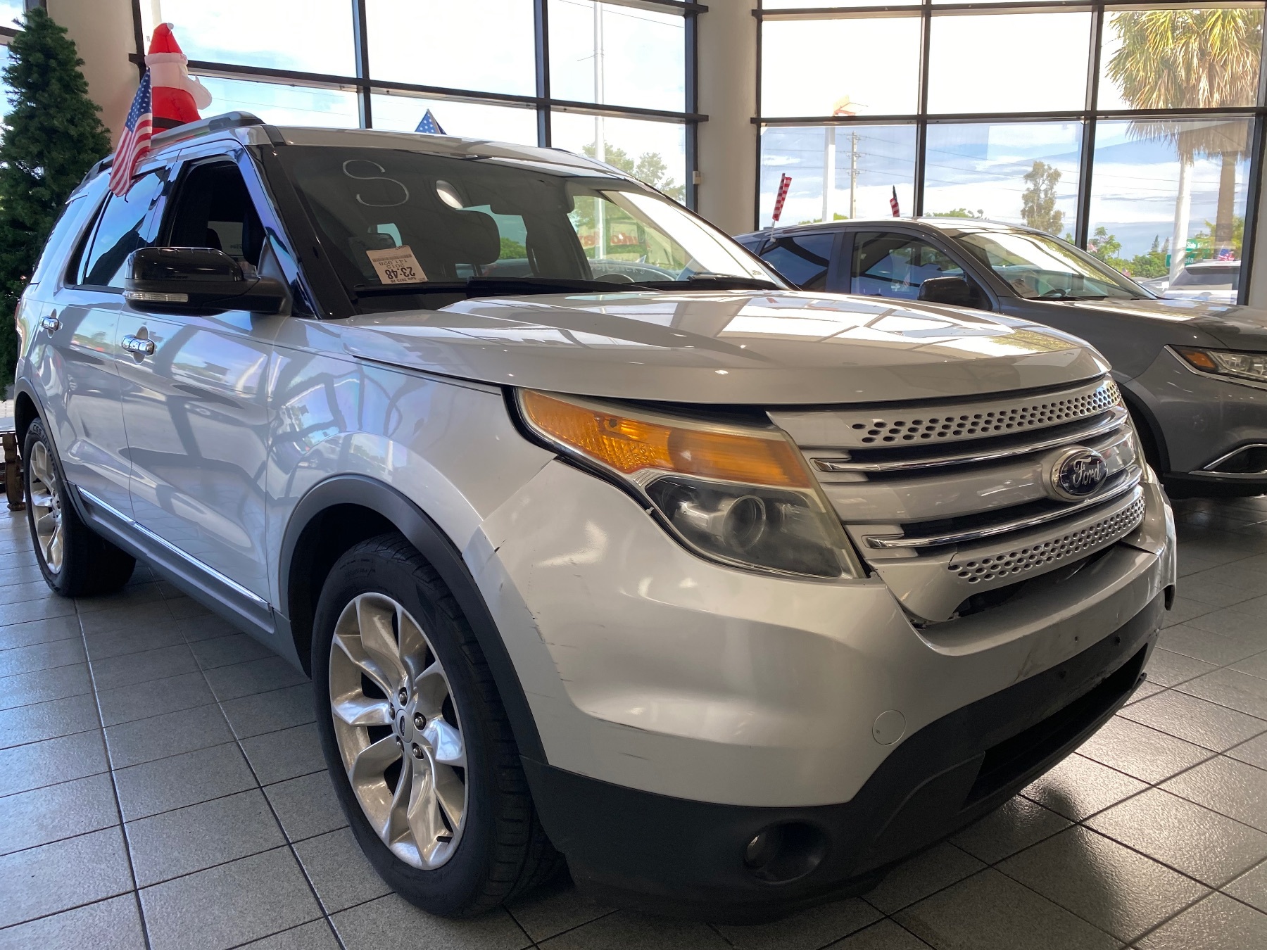 2015 Ford Explorer XLT's photo