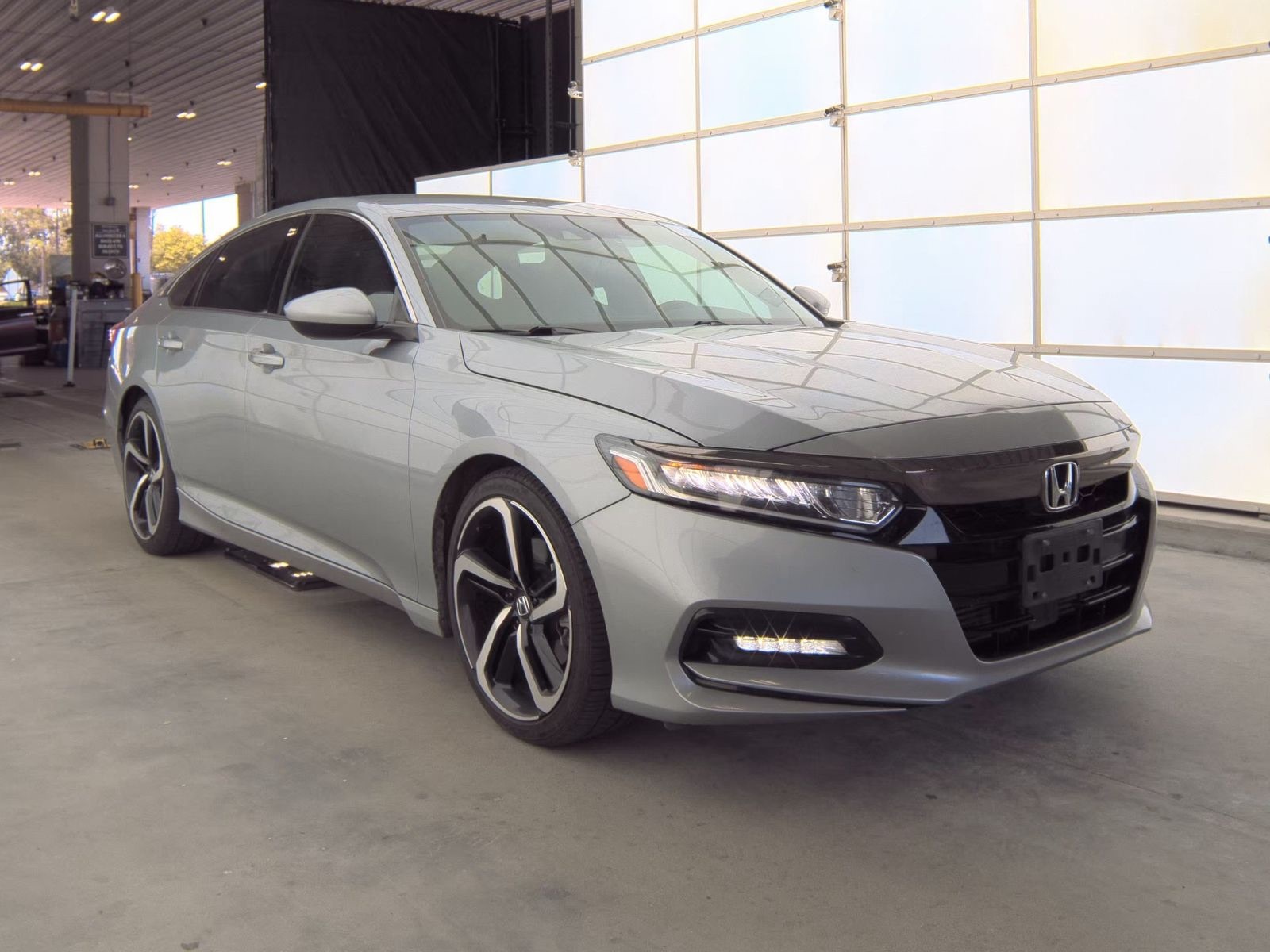 2019 Honda Accord Sport's photo