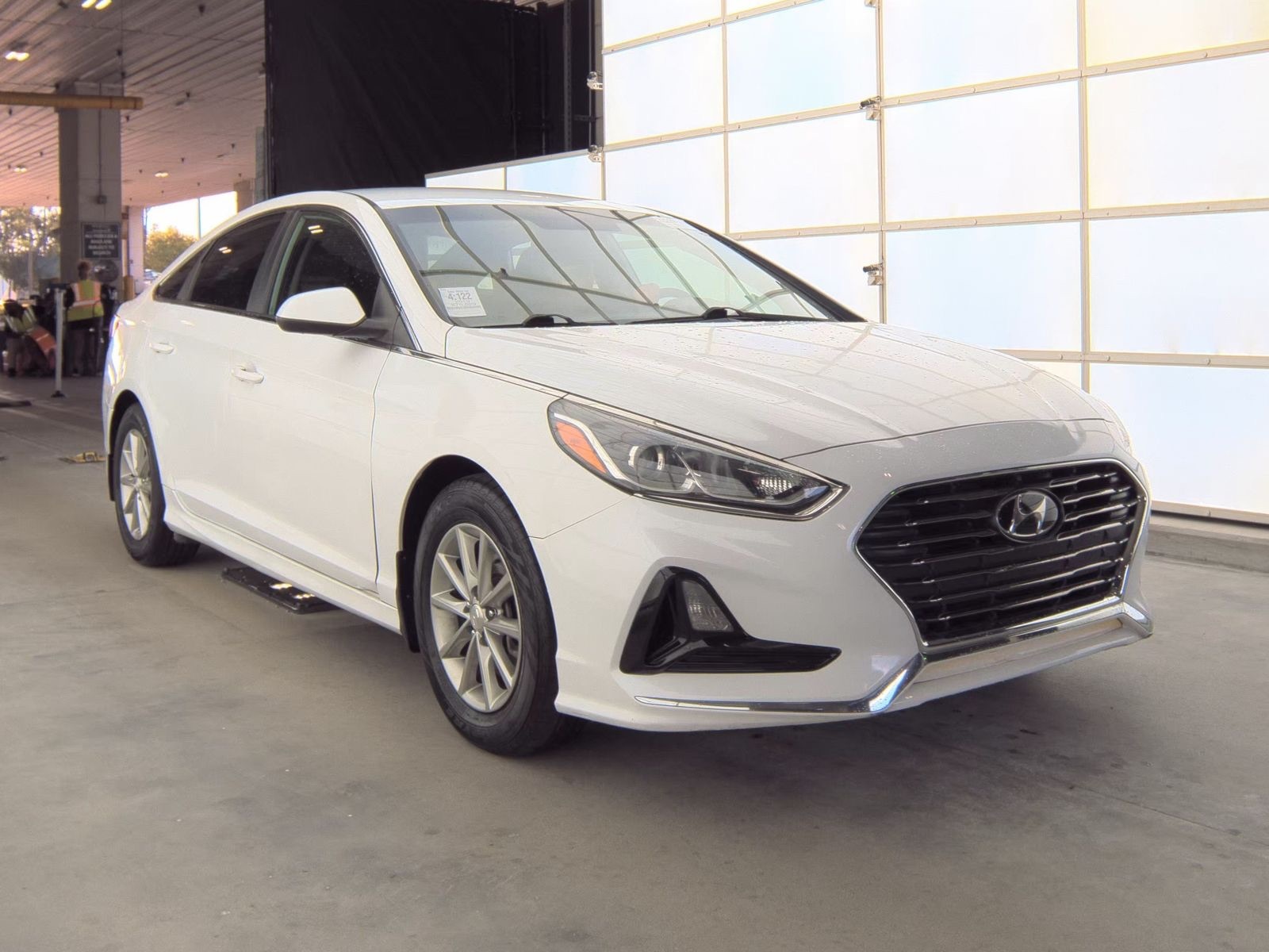 2019 Hyundai Sonata SE's photo