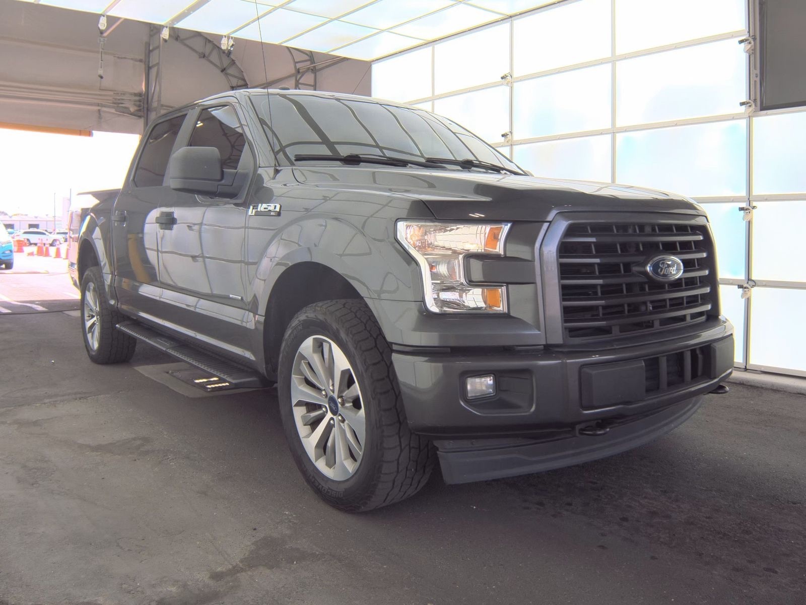 2017 Ford F-150 XL's photo