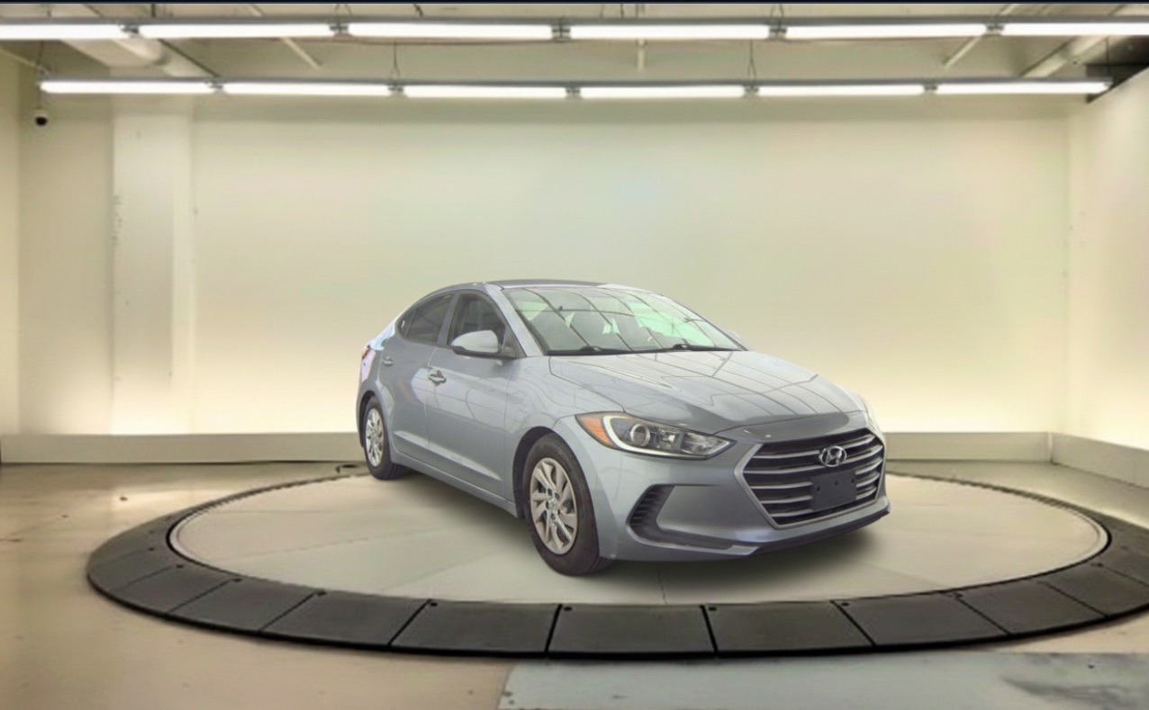 2017 Hyundai Elantra SE's photo