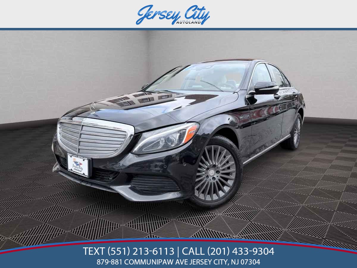 2015 Mercedes-Benz C-Class C300's photo