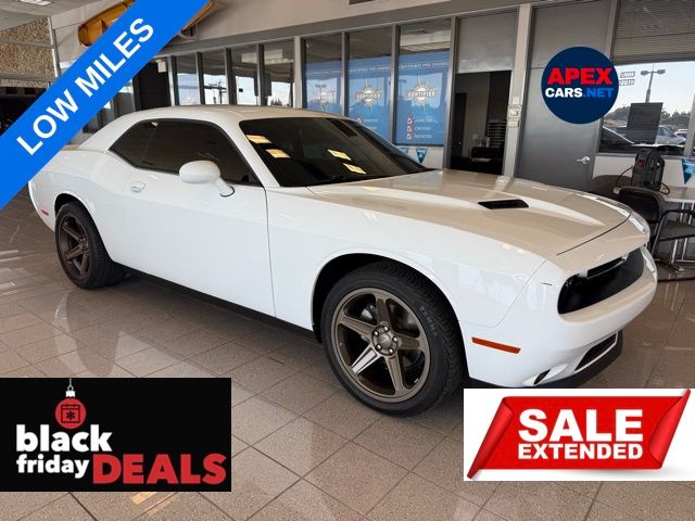 2022 Dodge Challenger SXT