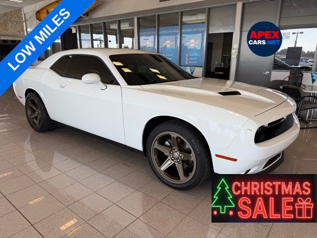 2022 Dodge Challenger SXT