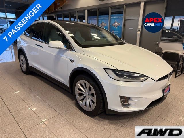 2019 Tesla Model X Long Range's photo