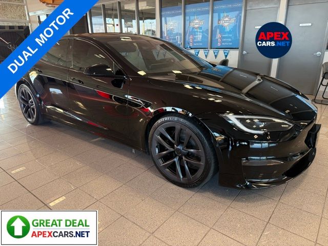 2022 Tesla Model S Standard's photo