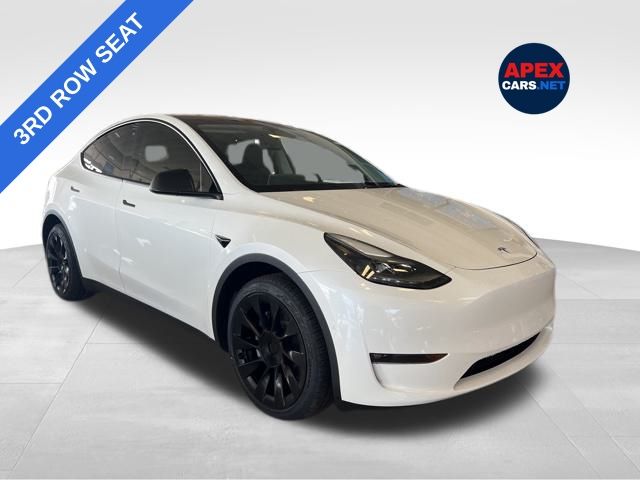 2022 Tesla Model Y Long Range's photo