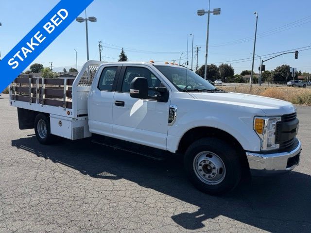 2017 Ford Super Duty F-350 DRW
