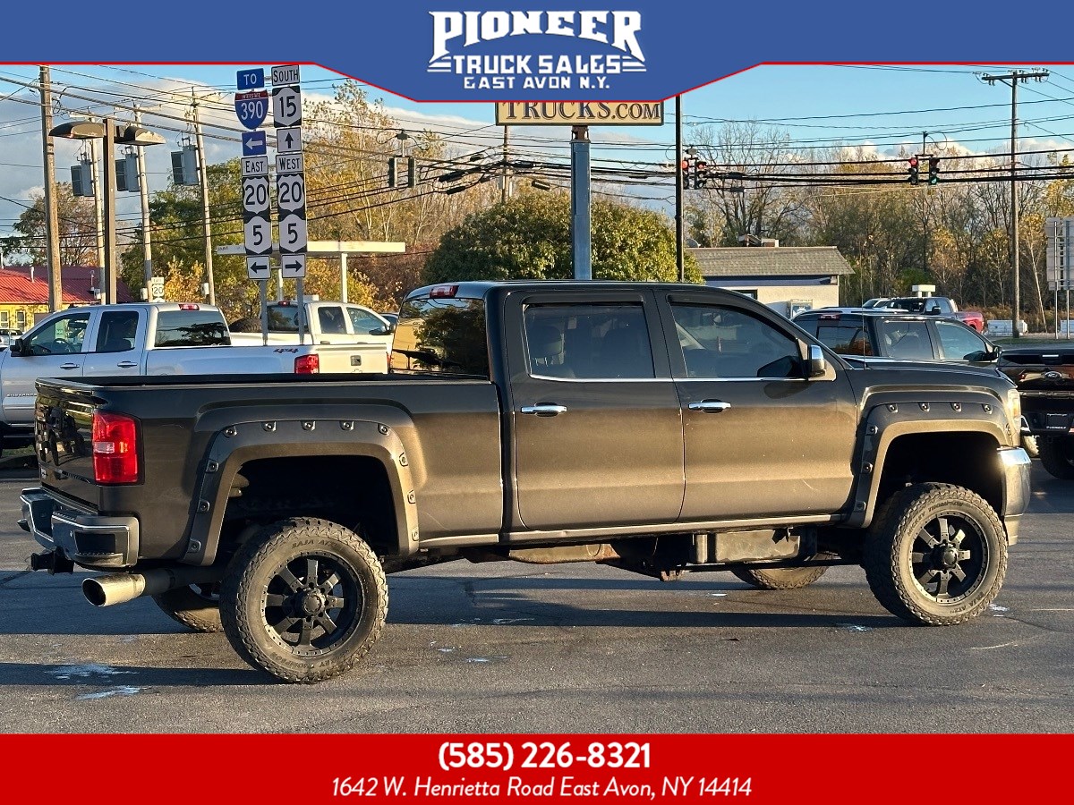 2015 GMC Sierra 2500HD SLT's photo