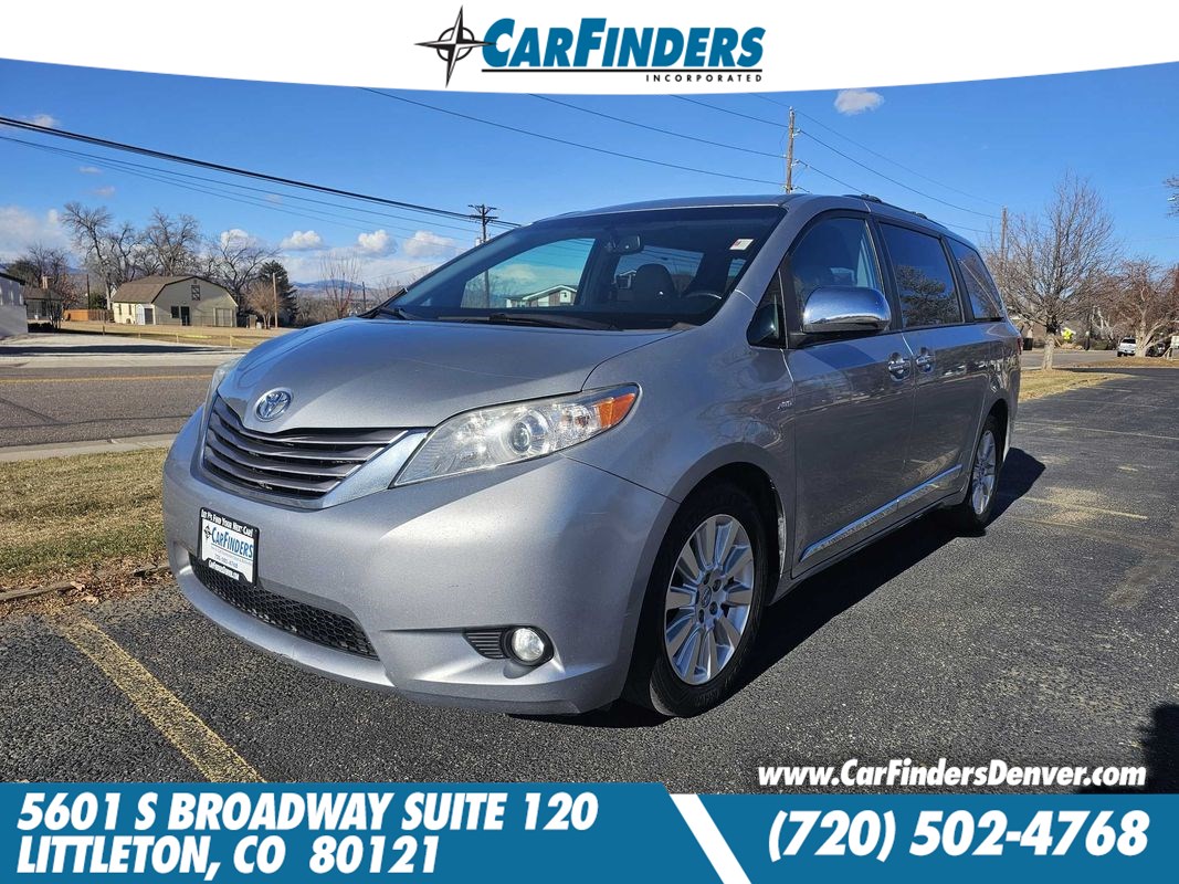 2016 Toyota Sienna XLE Premium's photo