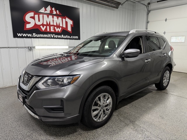 2019 Nissan Rogue S's photo