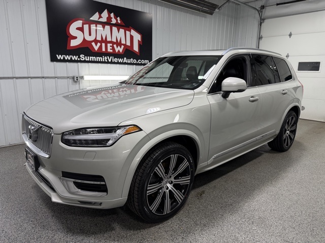 2022 Volvo XC90 Inscription