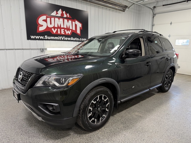 2020 Nissan Pathfinder SL