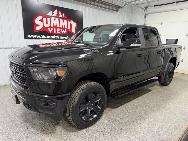 2020 RAM 1500 Big Horn/Lone Star 4x4 Crew Cab 5'7's photo