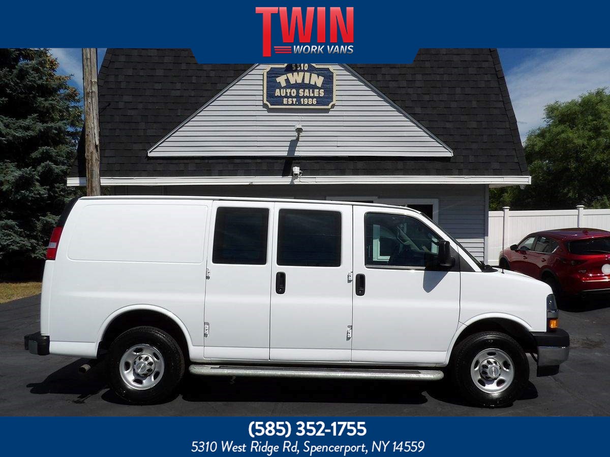 2023 Chevrolet Express Cargo Work Van's photo