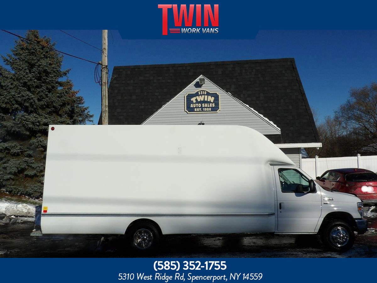 2019 Ford E-Series Cutaway Base's photo