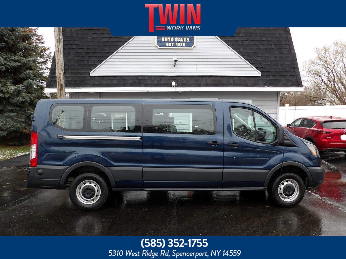 2017 Ford Transit Wagon XL's photo