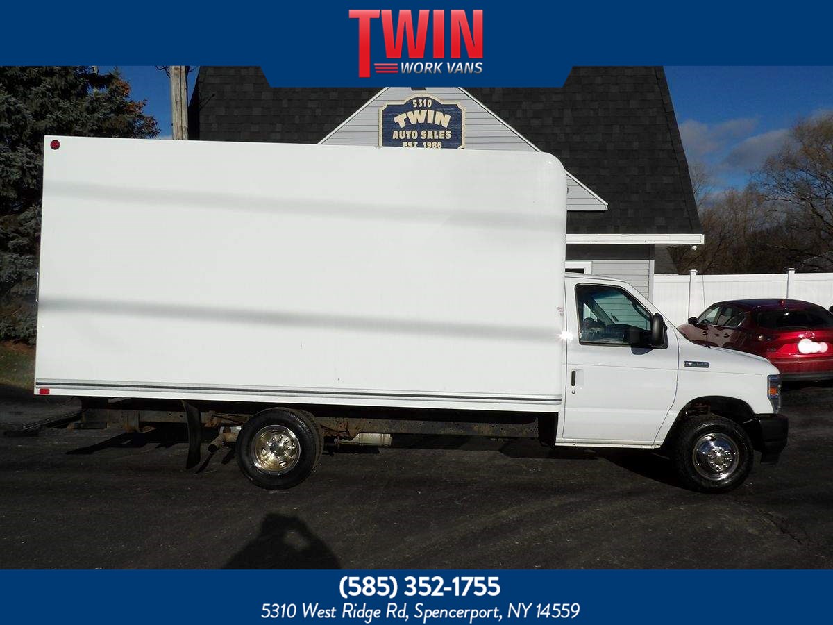 2021 Ford E-Series Cutaway Base's photo