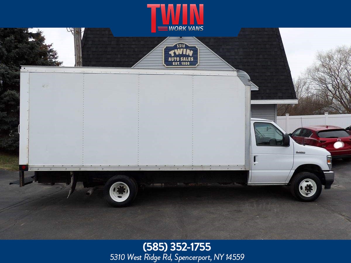 2023 Ford E-Series Base's photo