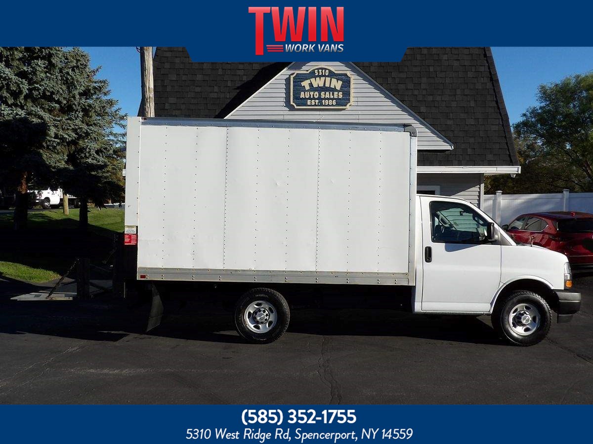 2021 Chevrolet Express Cutaway