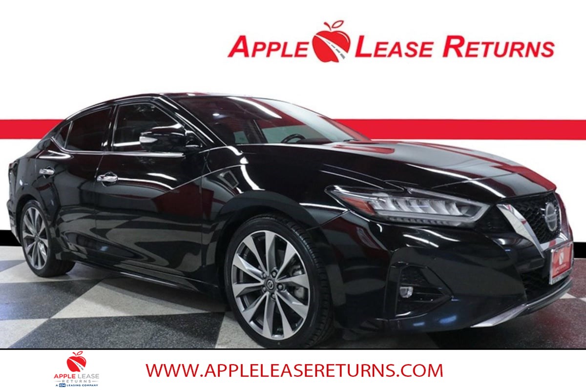 2022 Nissan Maxima Platinum's photo