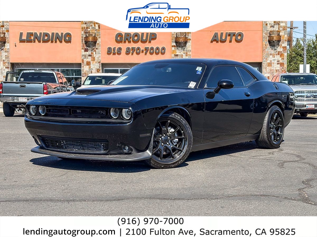 2023 Dodge Challenger R/T's photo