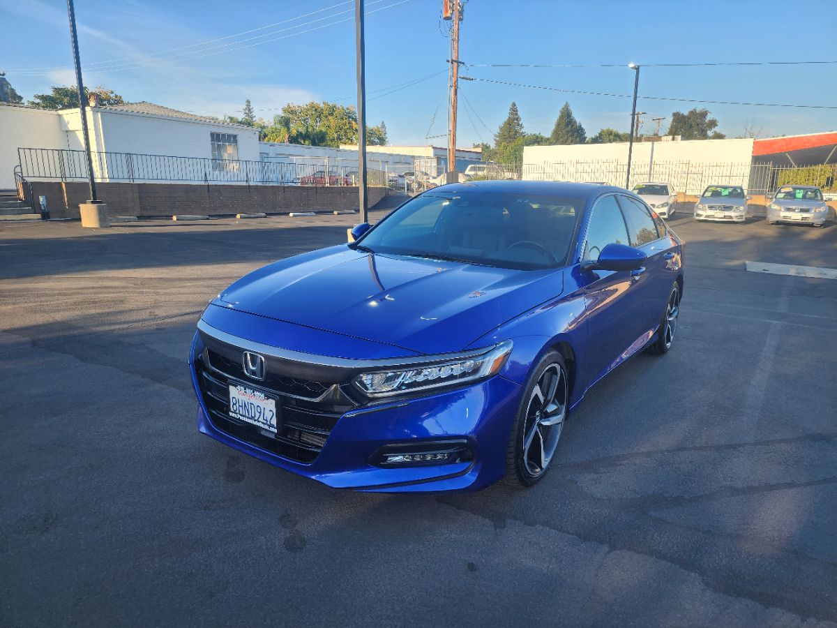 2019 Honda Accord Sport's photo
