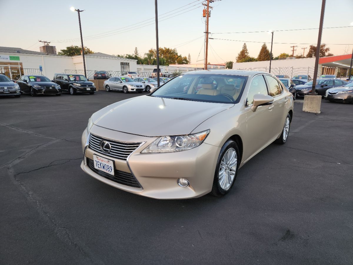 2014 Lexus ES 350's photo