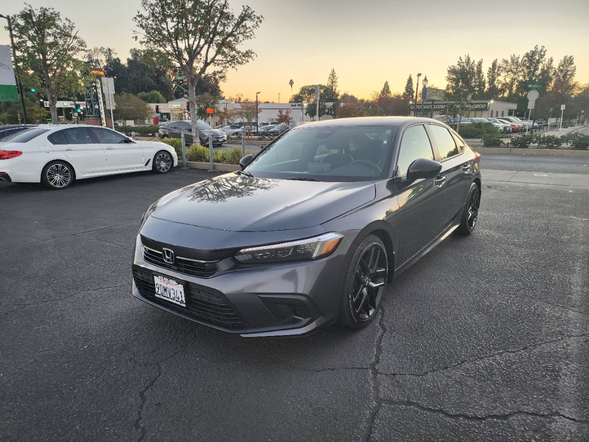 2022 Honda Civic Sport's photo