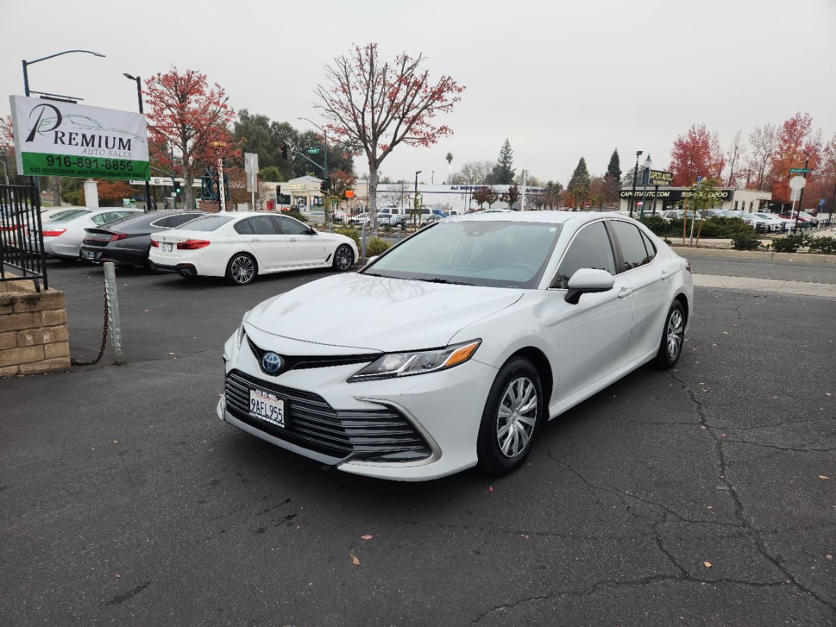 2022 Toyota Camry LE