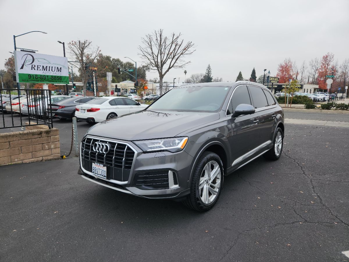 2020 Audi Q7 Premium Plus's photo