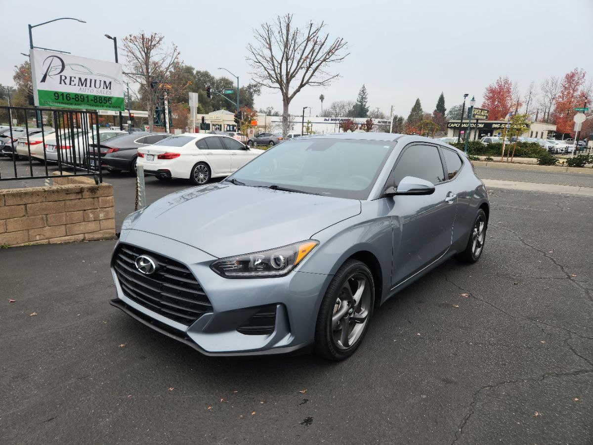 2020 Hyundai Veloster's photo